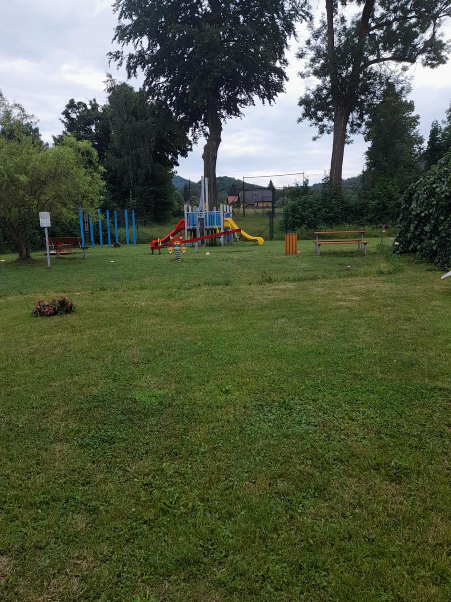 Penzion Sklarska Hospoda Chřibská Bagian luar foto