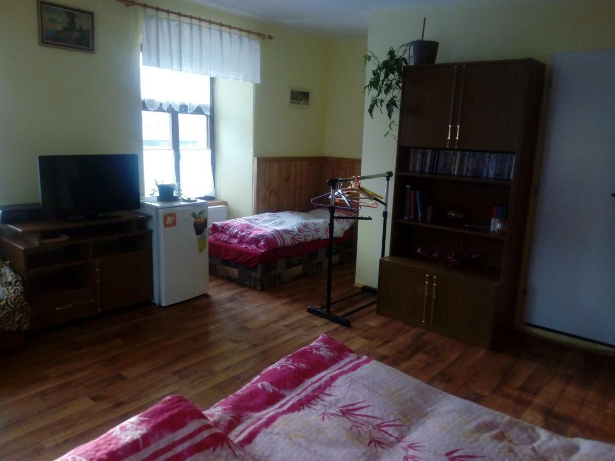 Penzion Sklarska Hospoda Chřibská Bagian luar foto