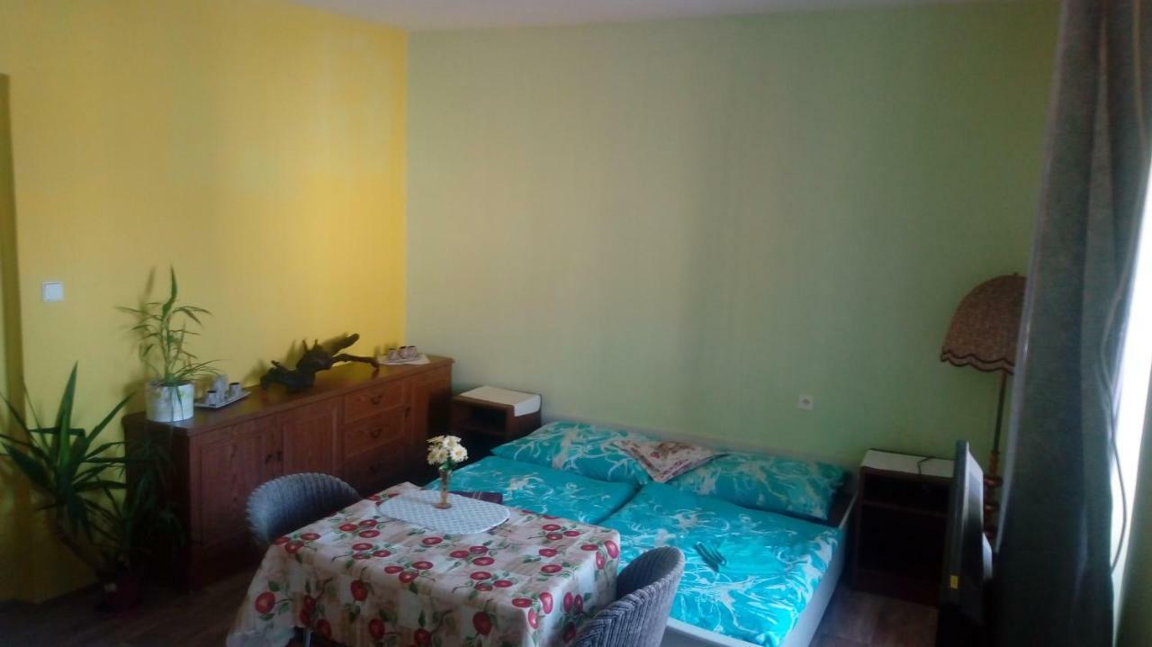 Penzion Sklarska Hospoda Chřibská Bagian luar foto